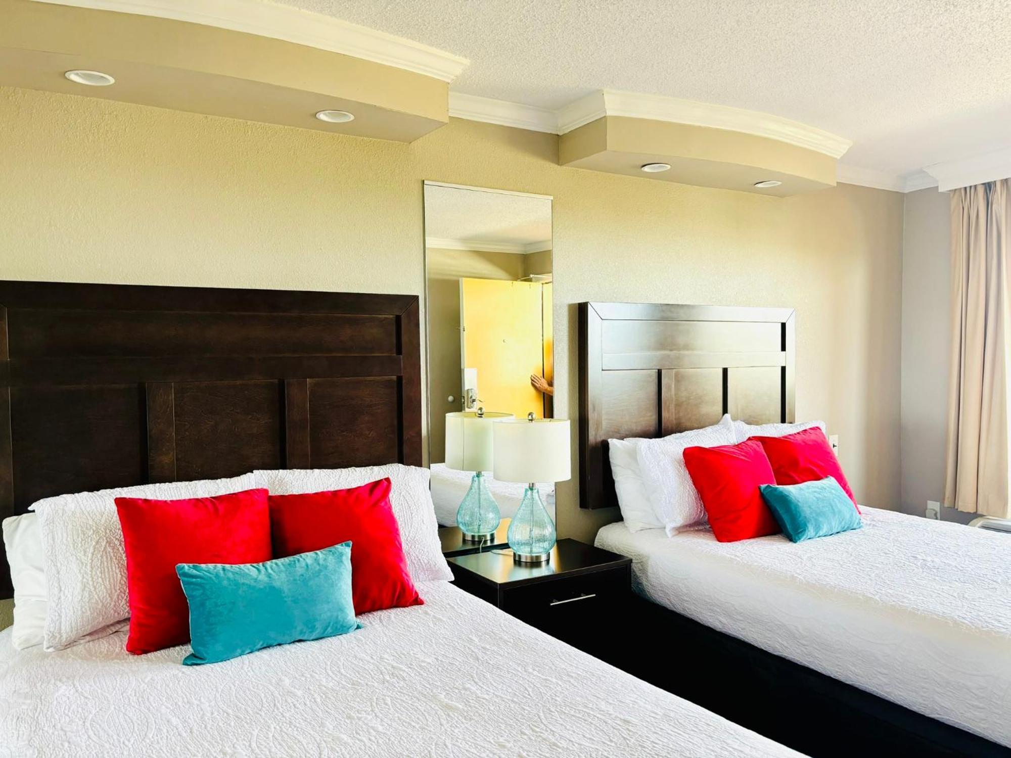 Azure Bliss Oceanfront Condo Sleeps 6 Myrtle Beach Exterior photo